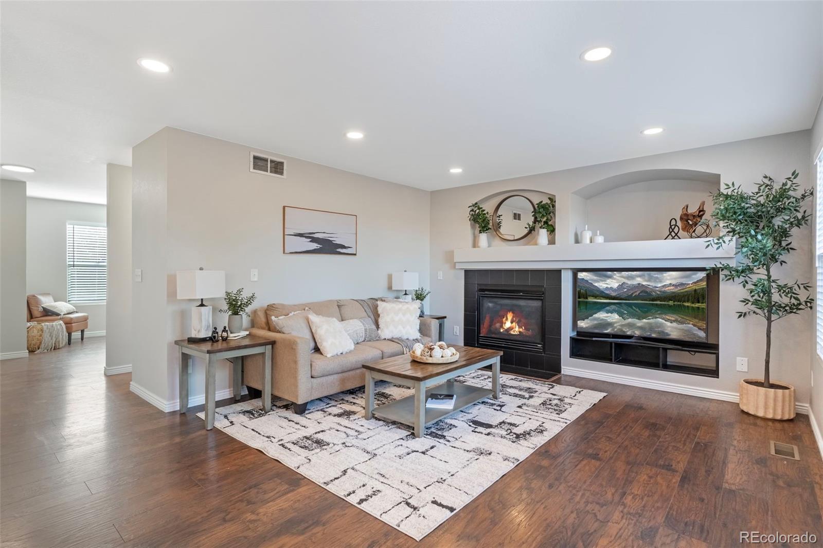 MLS Image #12 for 10121  altura street,commerce city, Colorado