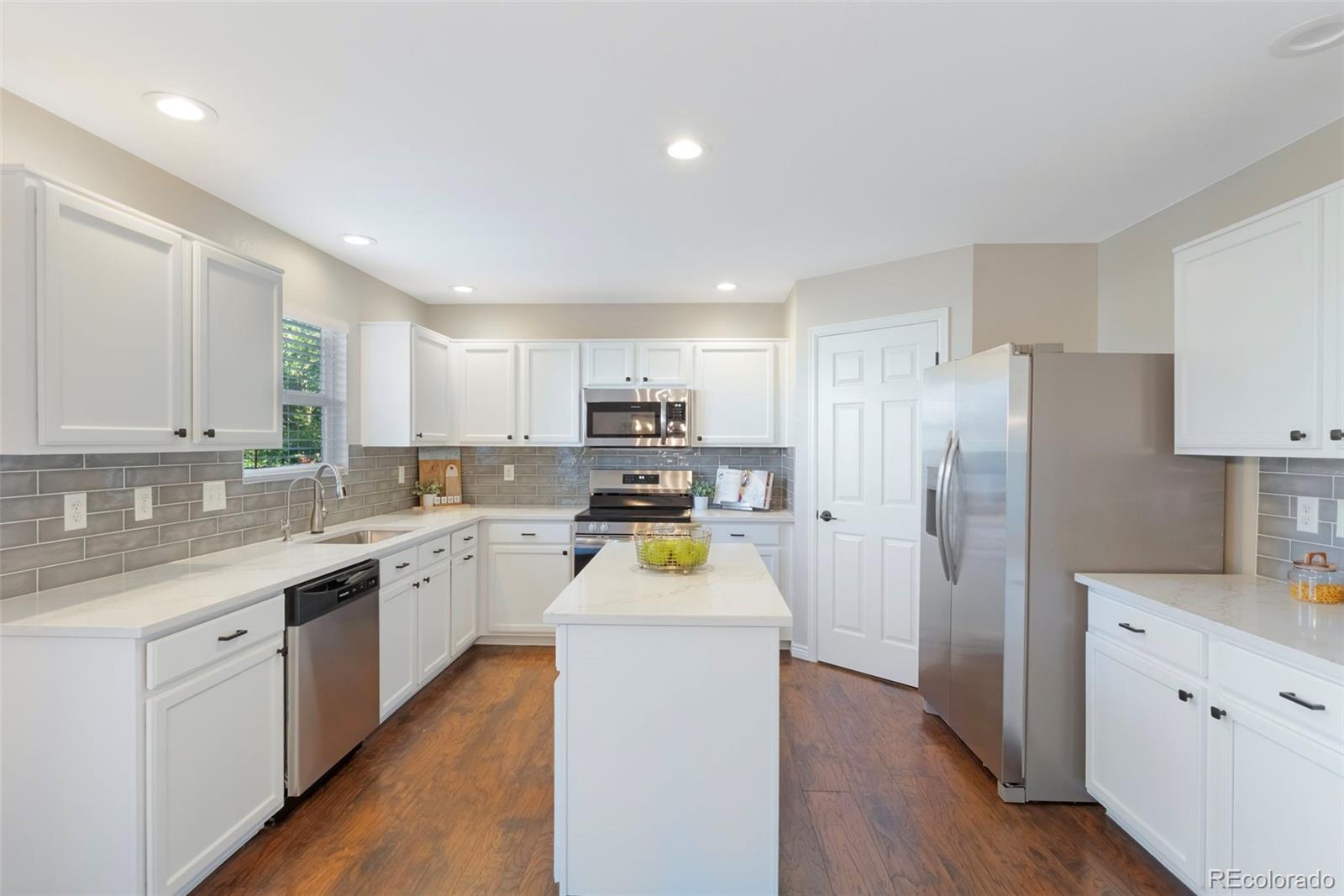MLS Image #3 for 10121  altura street,commerce city, Colorado
