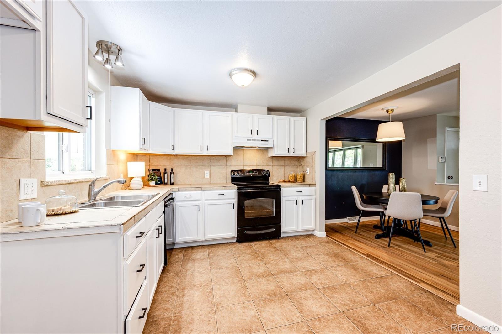 MLS Image #11 for 6724 s ash way,centennial, Colorado