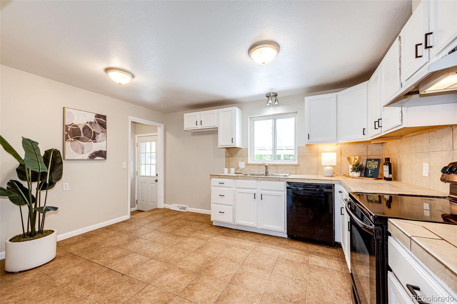 MLS Image #9 for 6724 s ash way,centennial, Colorado