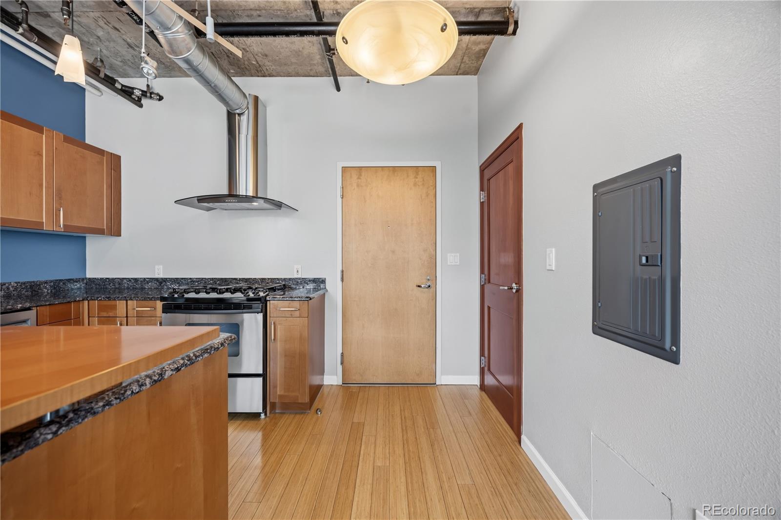 MLS Image #5 for 1401  wewatta street,denver, Colorado