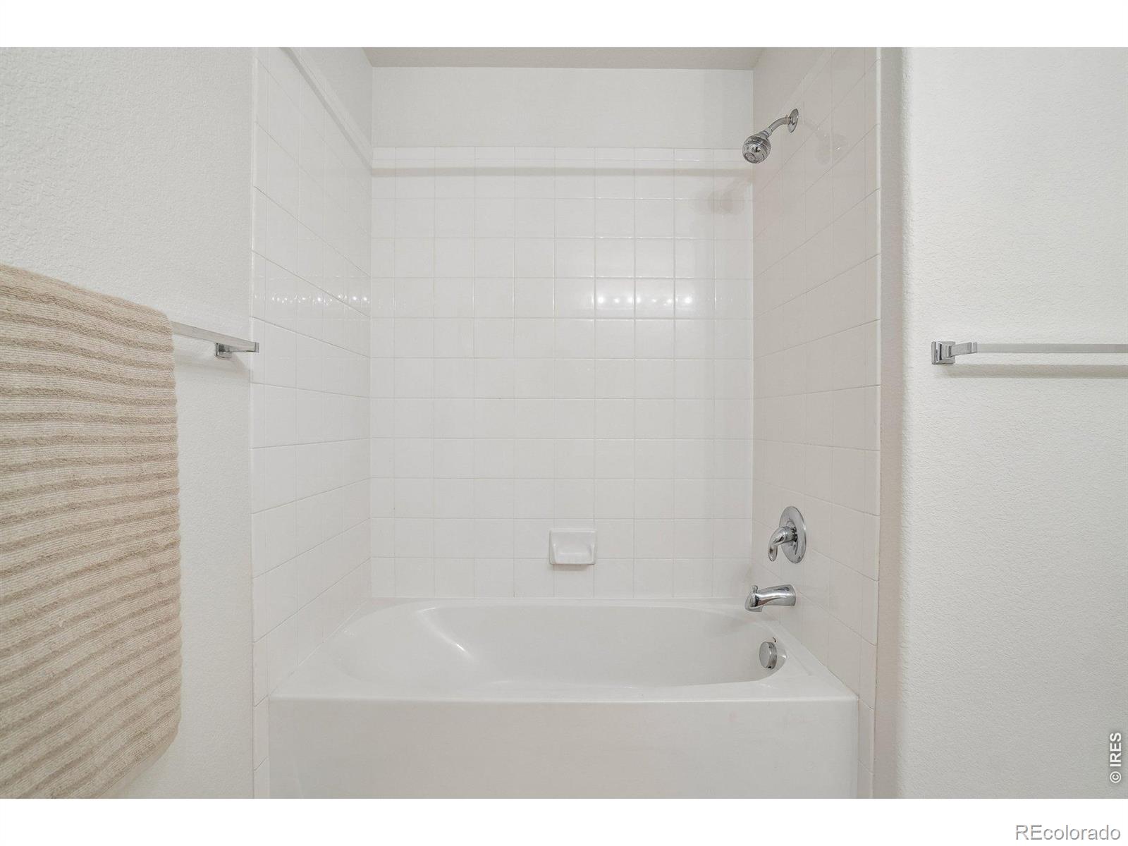 MLS Image #20 for 4715  hahns peak drive,loveland, Colorado