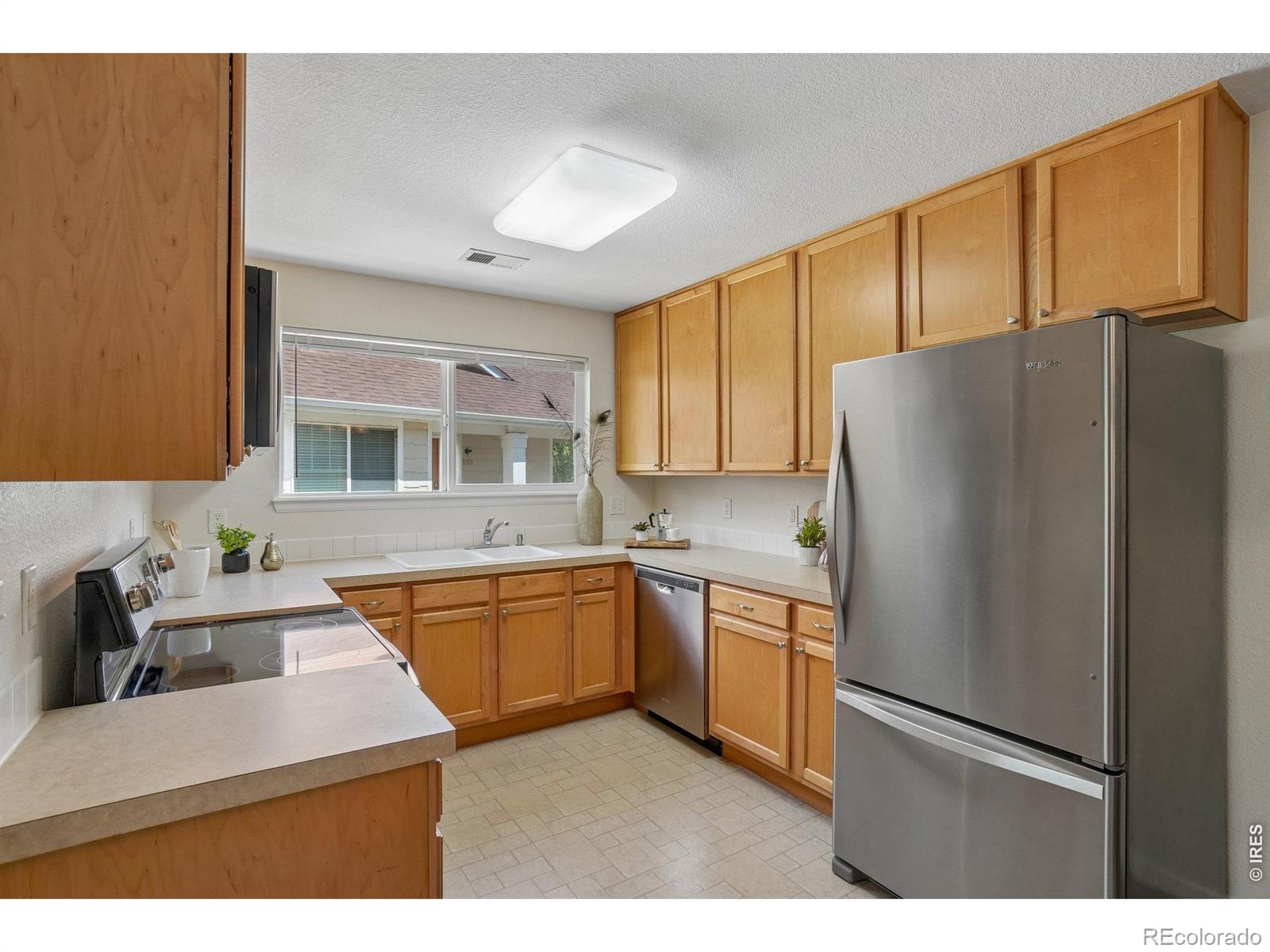 MLS Image #7 for 4715  hahns peak drive,loveland, Colorado