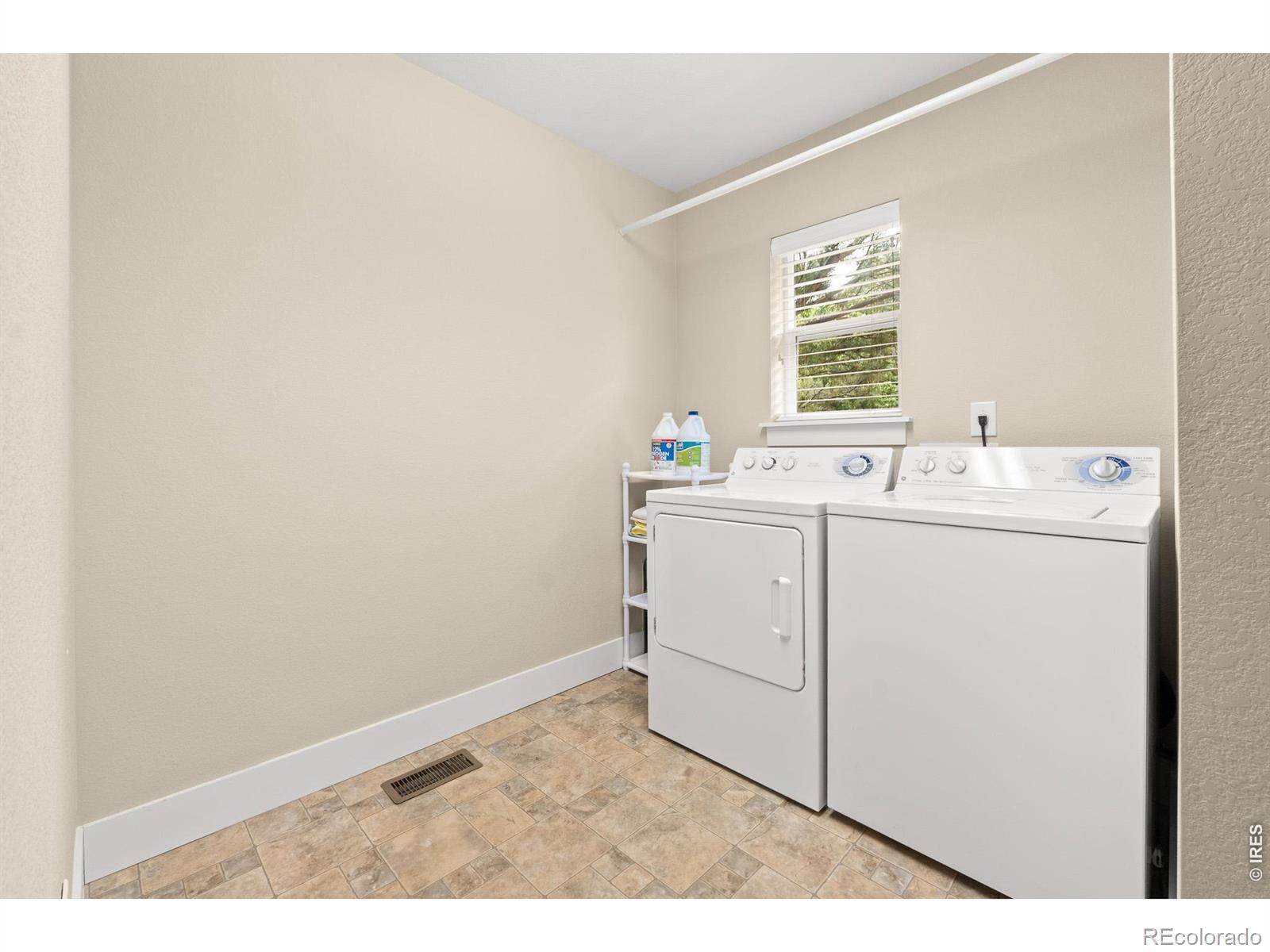 MLS Image #17 for 4113  plum creek drive,loveland, Colorado