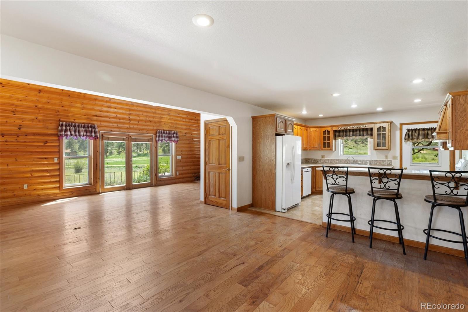 MLS Image #13 for 2401  lakemoor ,florissant, Colorado