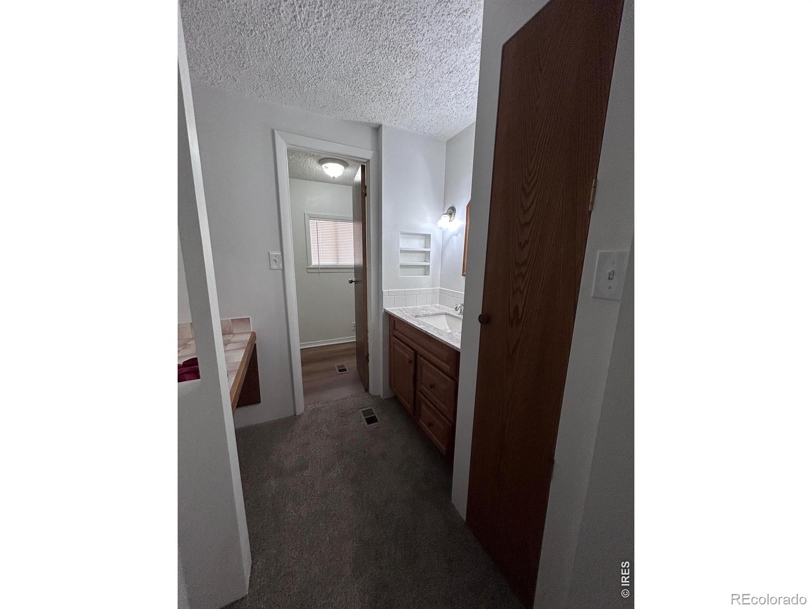 MLS Image #12 for 114  linden drive,log lane village, Colorado