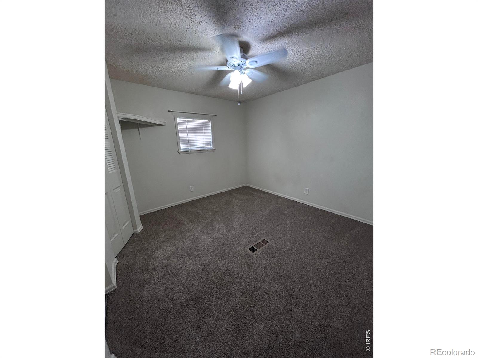 MLS Image #14 for 114  linden drive,log lane village, Colorado