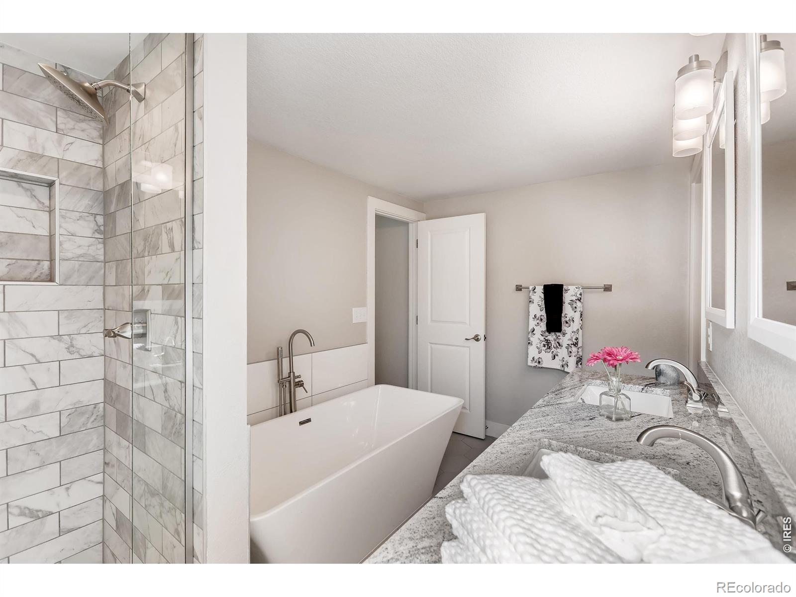 MLS Image #12 for 4035  batavia place,denver, Colorado
