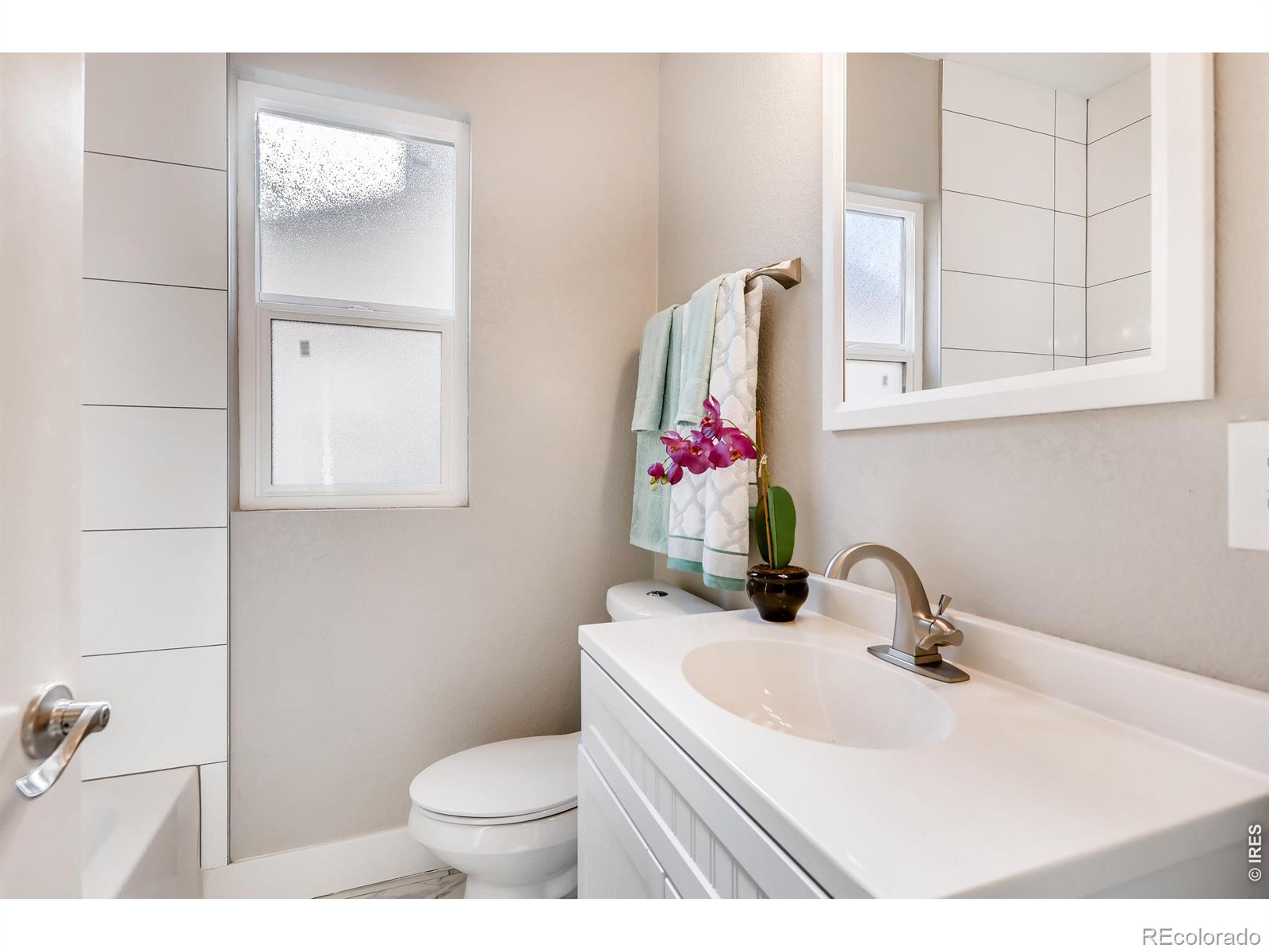 MLS Image #16 for 4035  batavia place,denver, Colorado