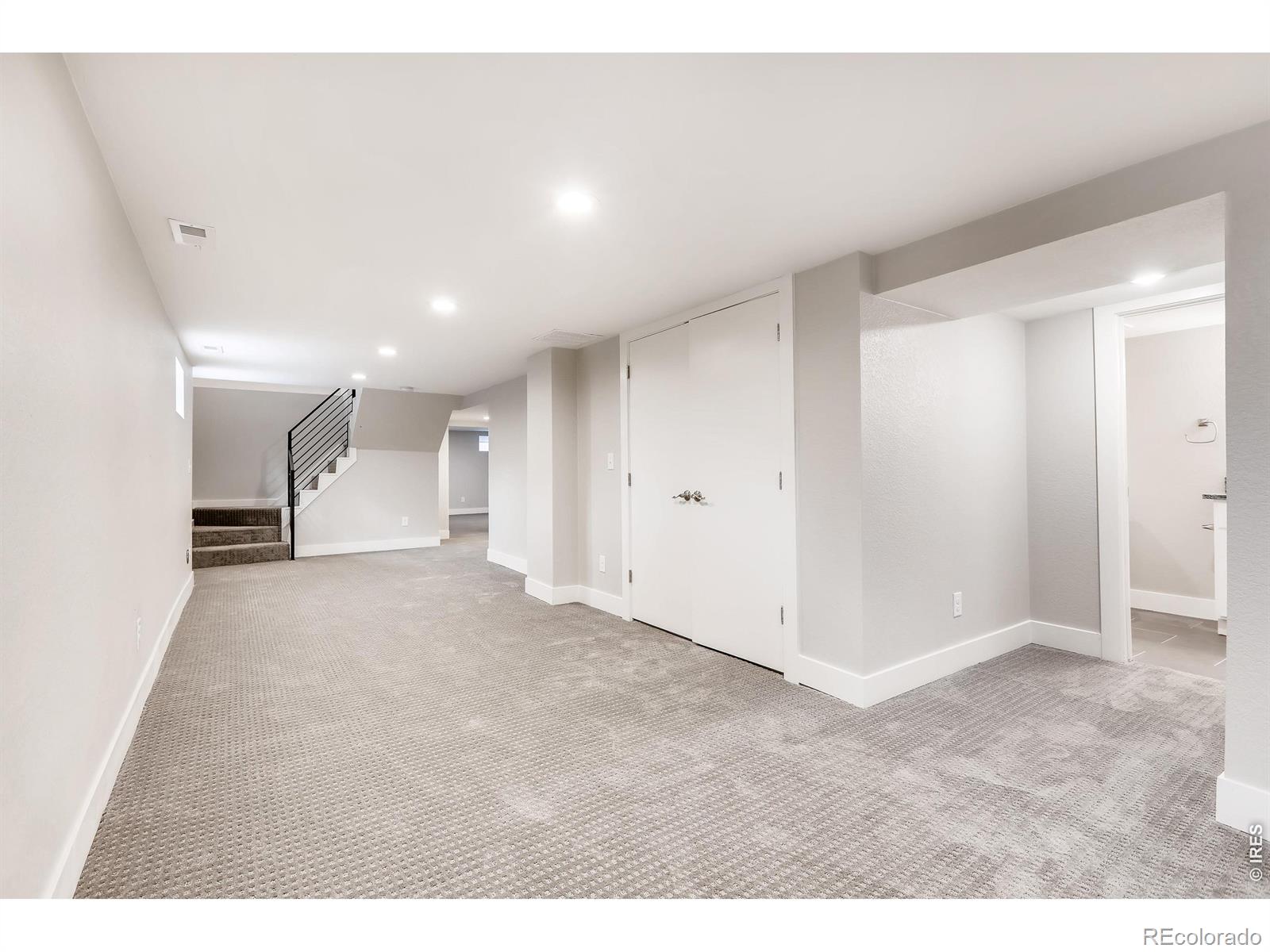 MLS Image #18 for 4035  batavia place,denver, Colorado