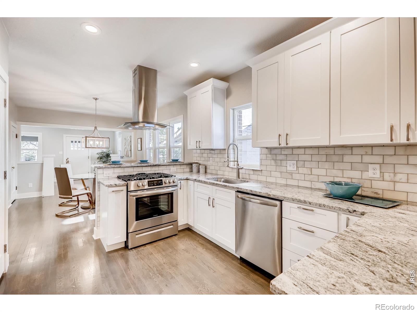 MLS Image #7 for 4035  batavia place,denver, Colorado