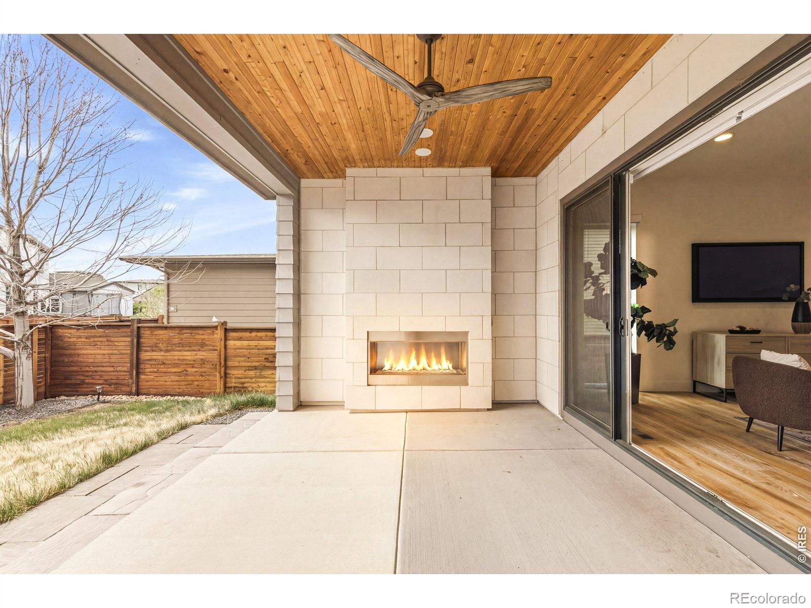 MLS Image #23 for 6121  chester street,denver, Colorado