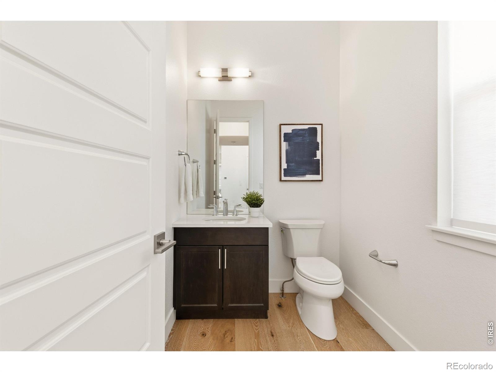 MLS Image #9 for 6121  chester street,denver, Colorado
