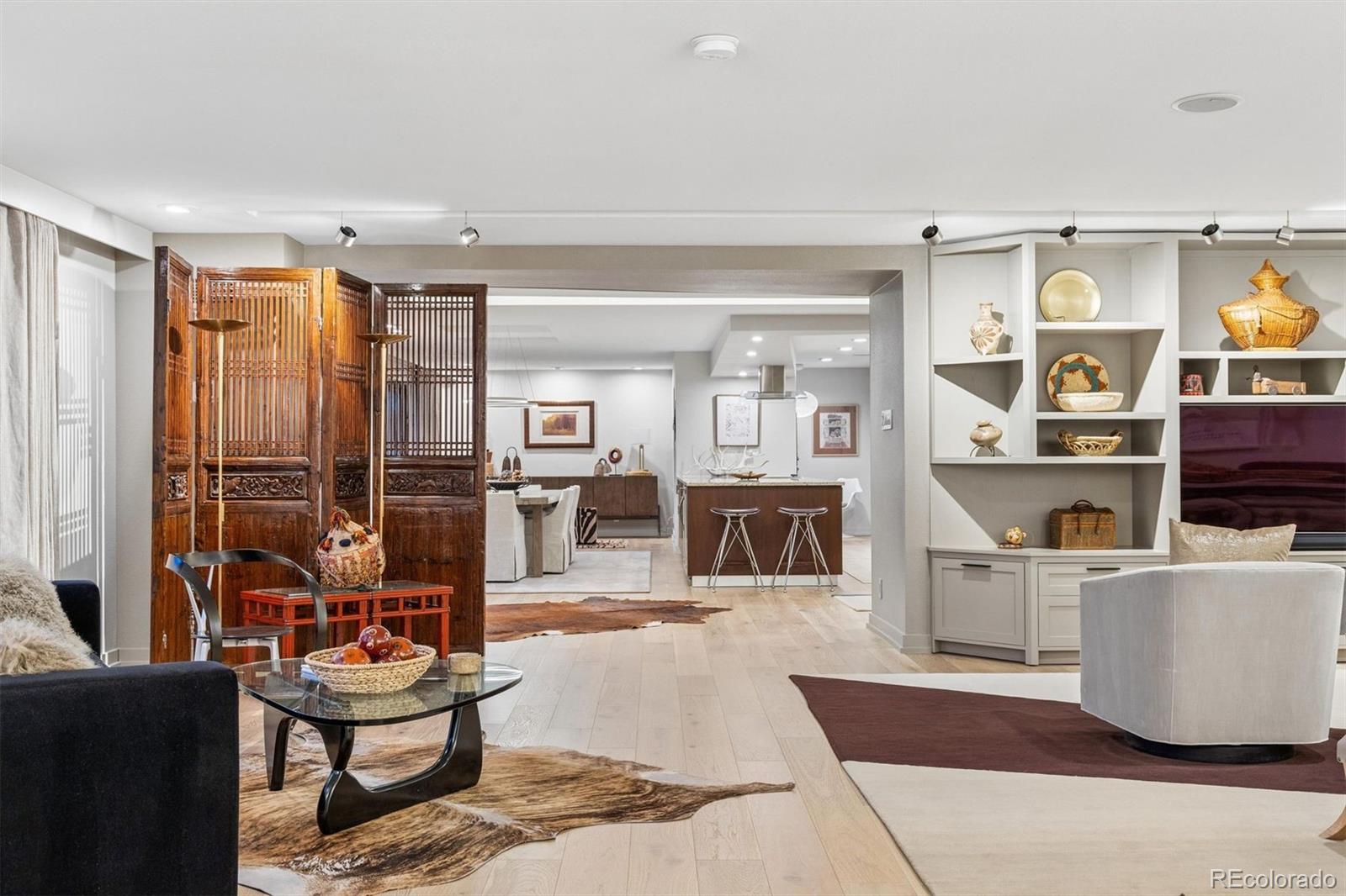 MLS Image #15 for 460 s marion parkway,denver, Colorado
