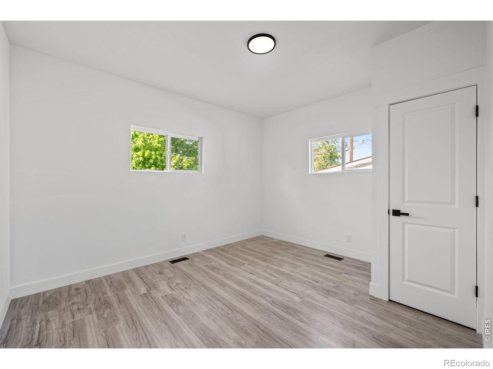 MLS Image #16 for 5755 w 43rd avenue,denver, Colorado