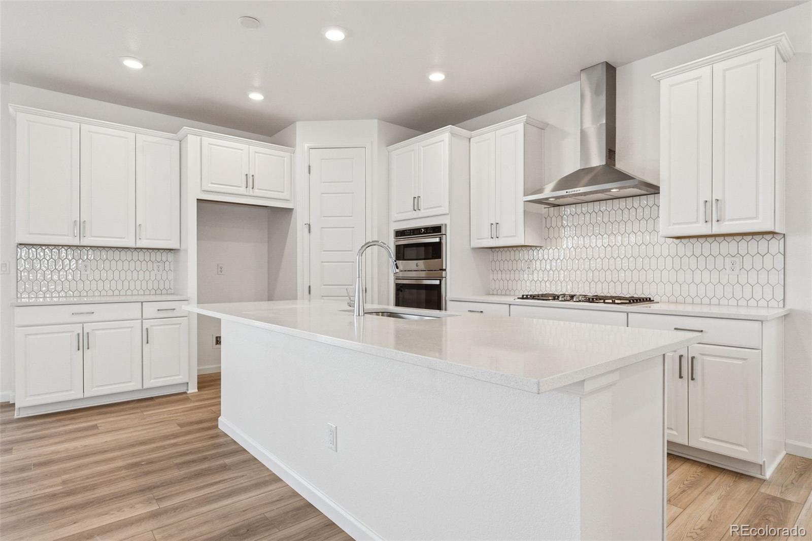 MLS Image #8 for 16537 w 92nd loop,arvada, Colorado