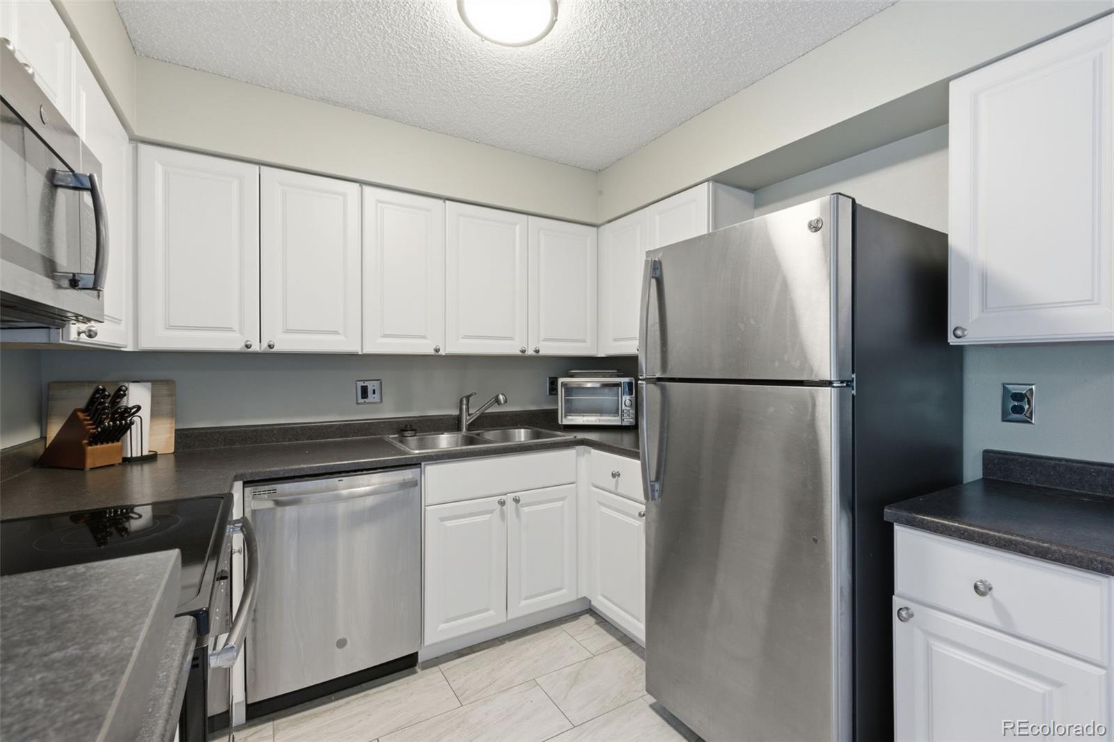 MLS Image #6 for 12005 e harvard avenue,aurora, Colorado
