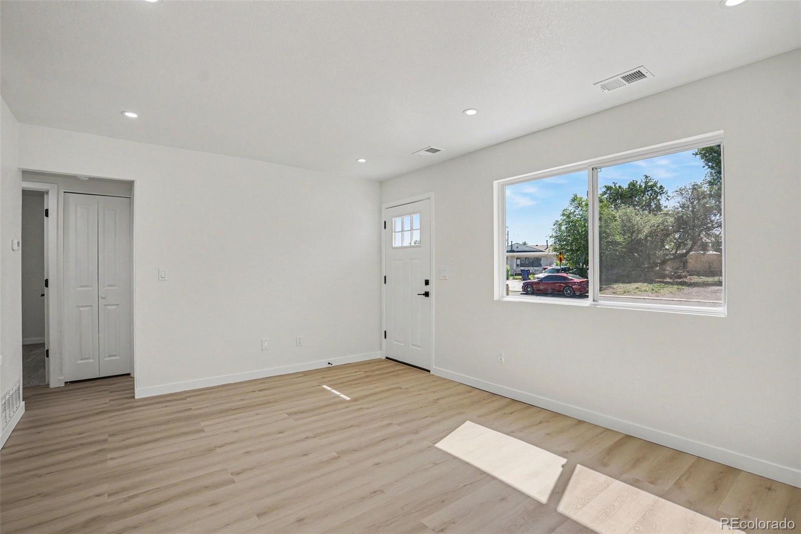 MLS Image #5 for 7731  kearney drive,commerce city, Colorado