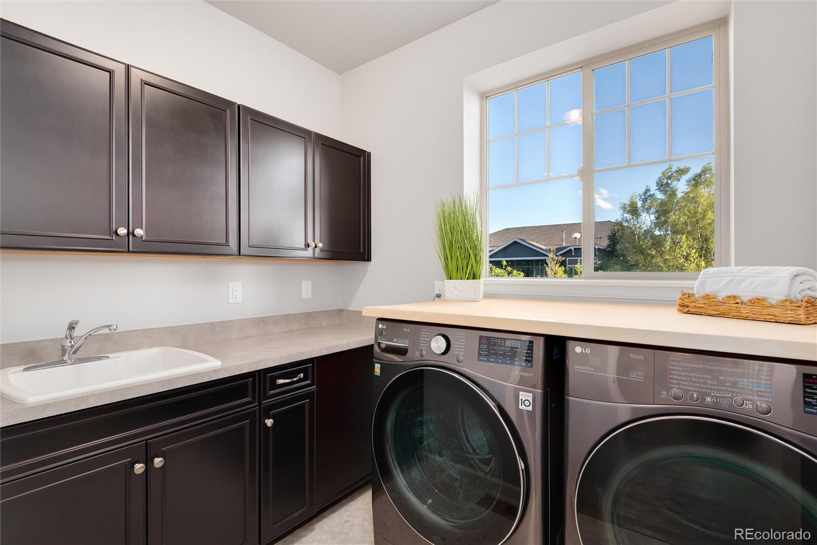 MLS Image #25 for 26902 e ottawa place,aurora, Colorado