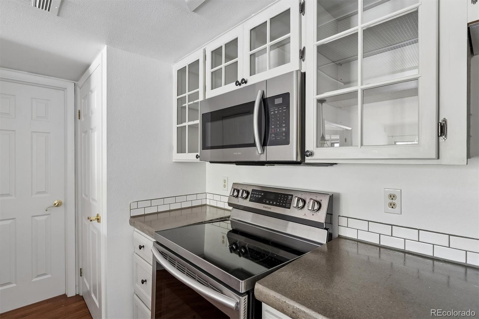 MLS Image #6 for 9662  brentwood way,broomfield, Colorado