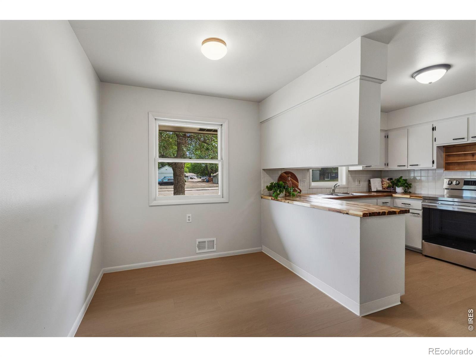 MLS Image #11 for 1612 w prospect road,fort collins, Colorado