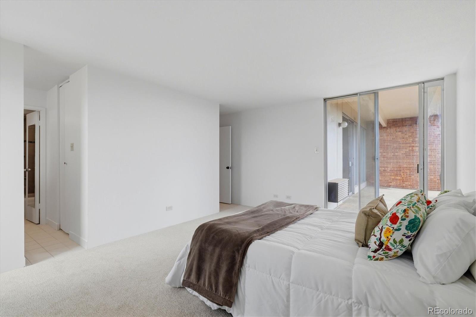 MLS Image #13 for 955  eudora street,denver, Colorado