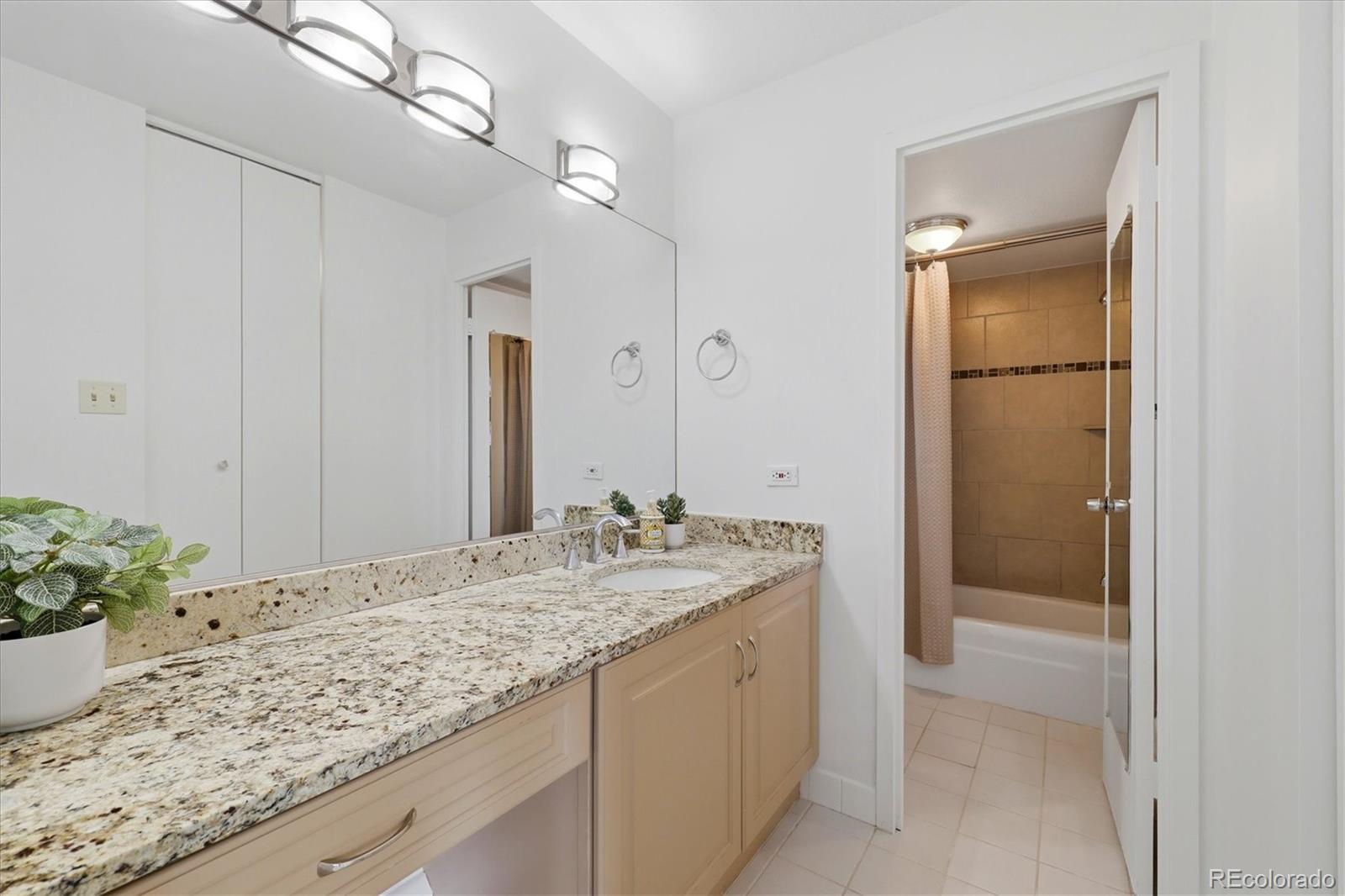 MLS Image #16 for 955  eudora street,denver, Colorado