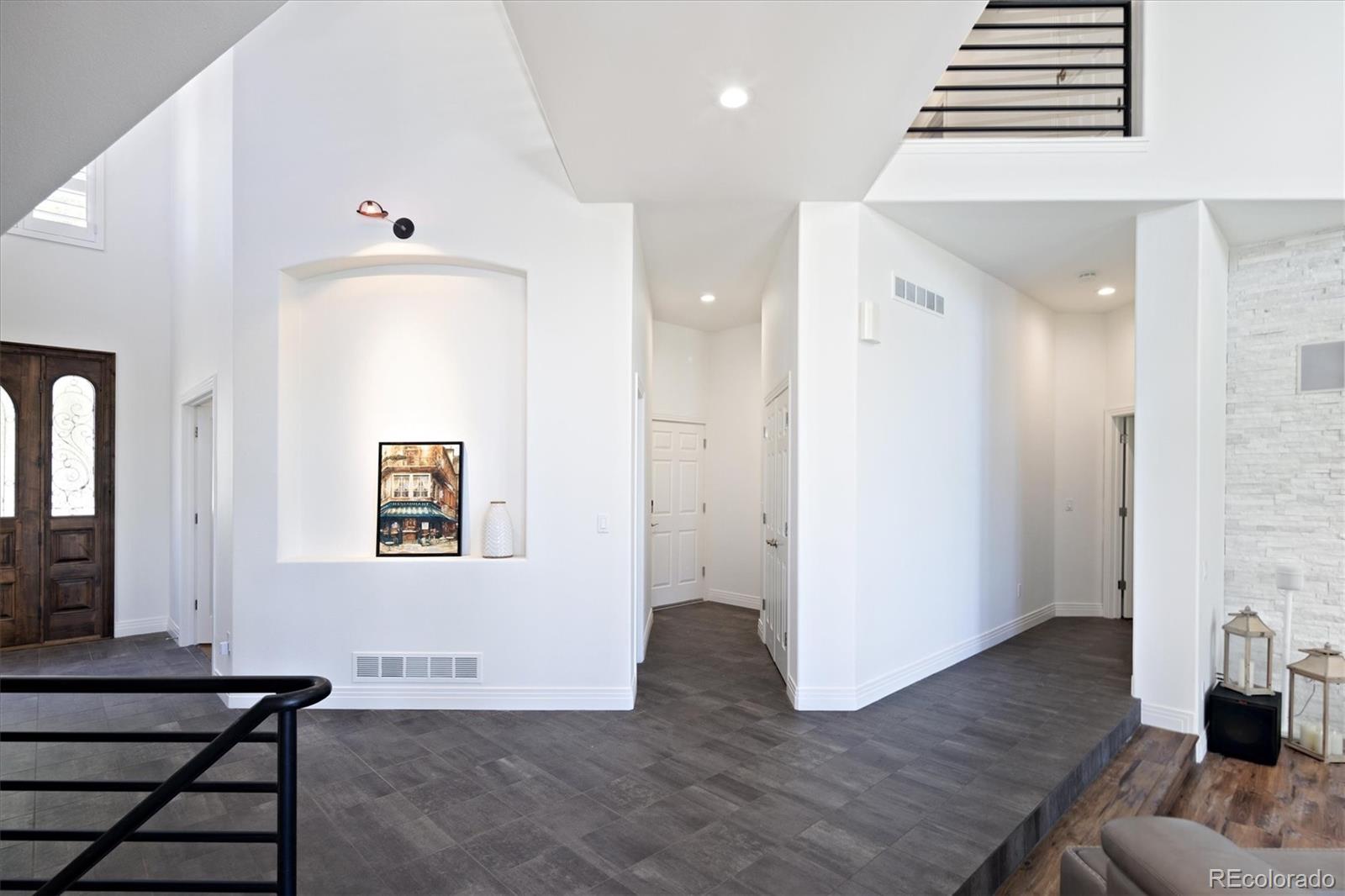MLS Image #11 for 10008  oak tree court,lone tree, Colorado