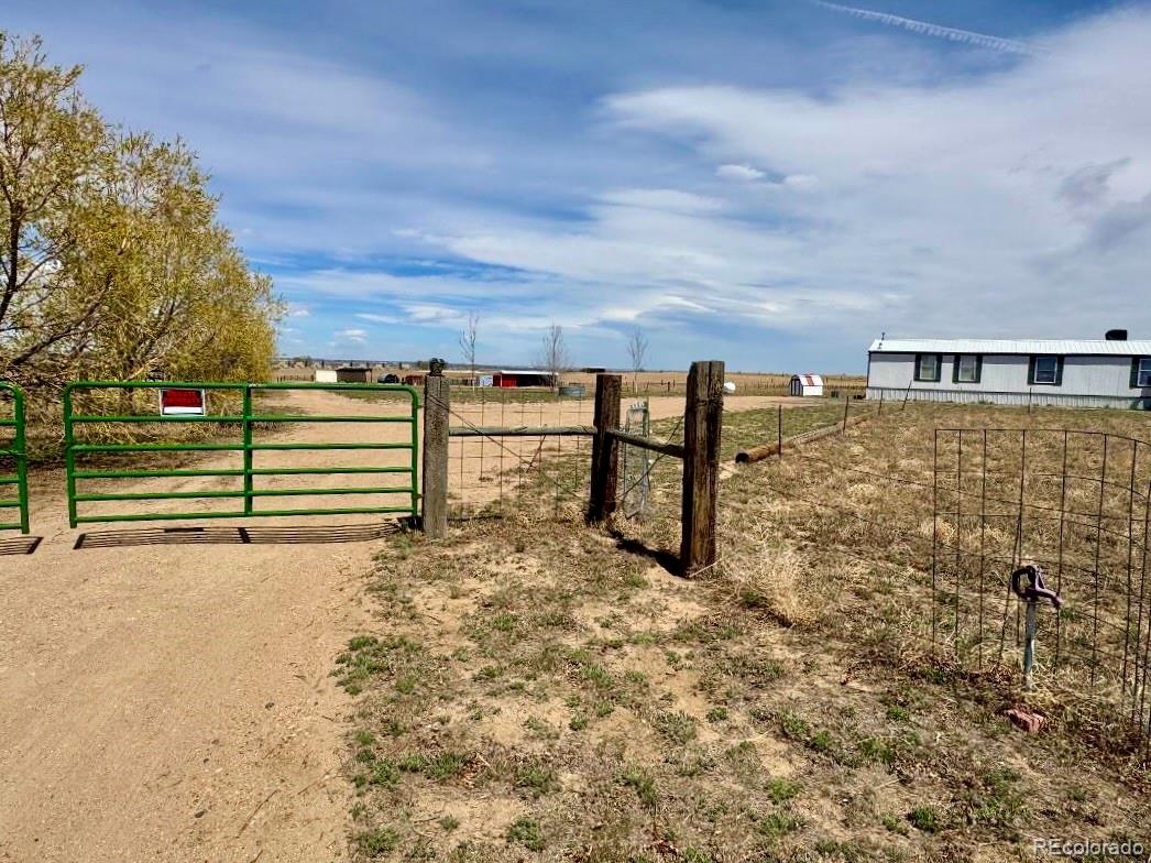 MLS Image #3 for 17701  county road 38 ,platteville, Colorado