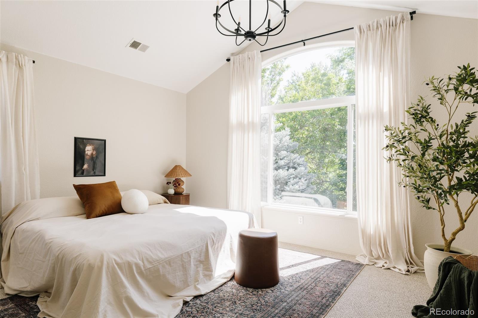MLS Image #16 for 767  elm street,denver, Colorado