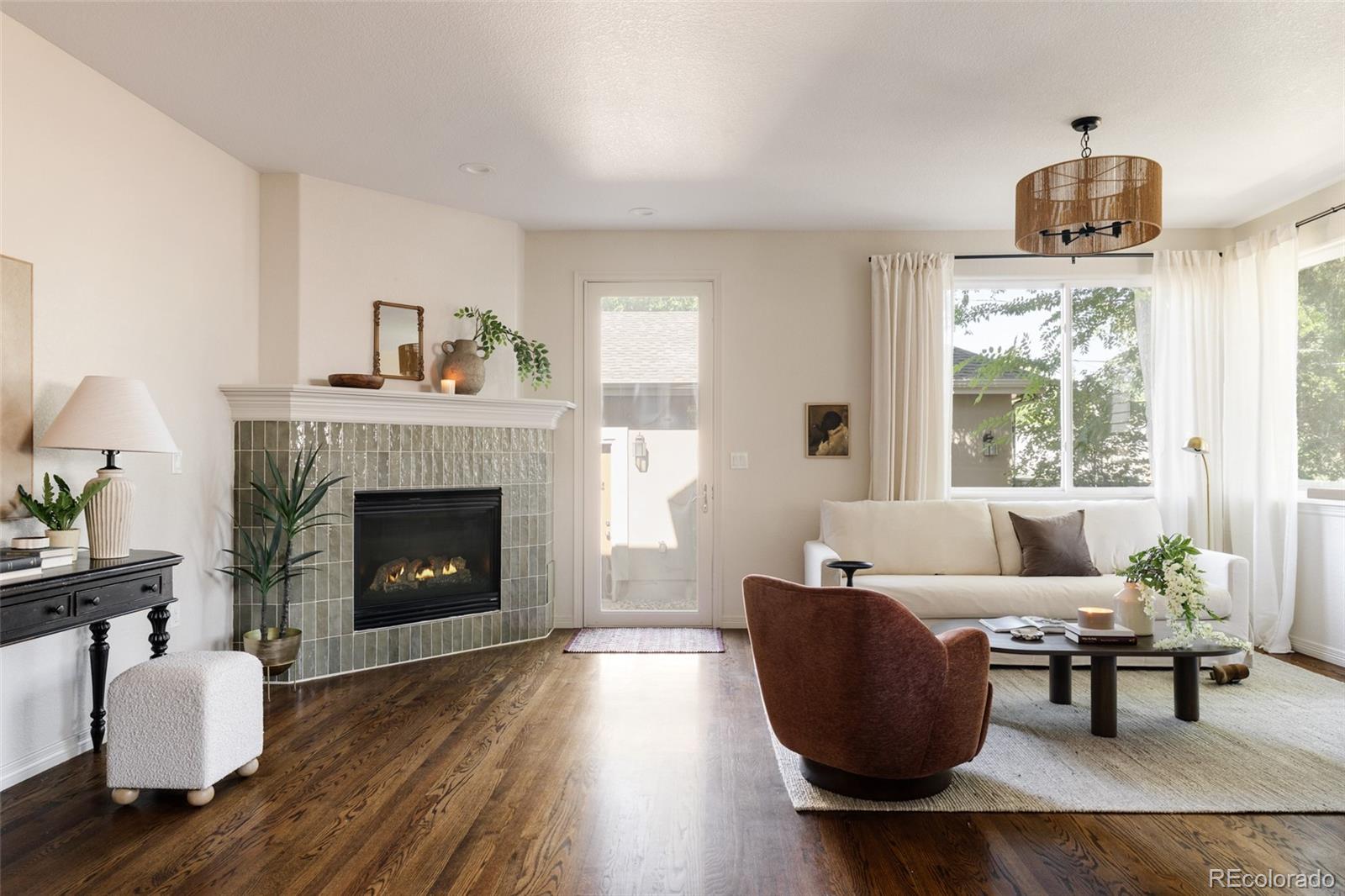 MLS Image #36 for 767  elm street,denver, Colorado