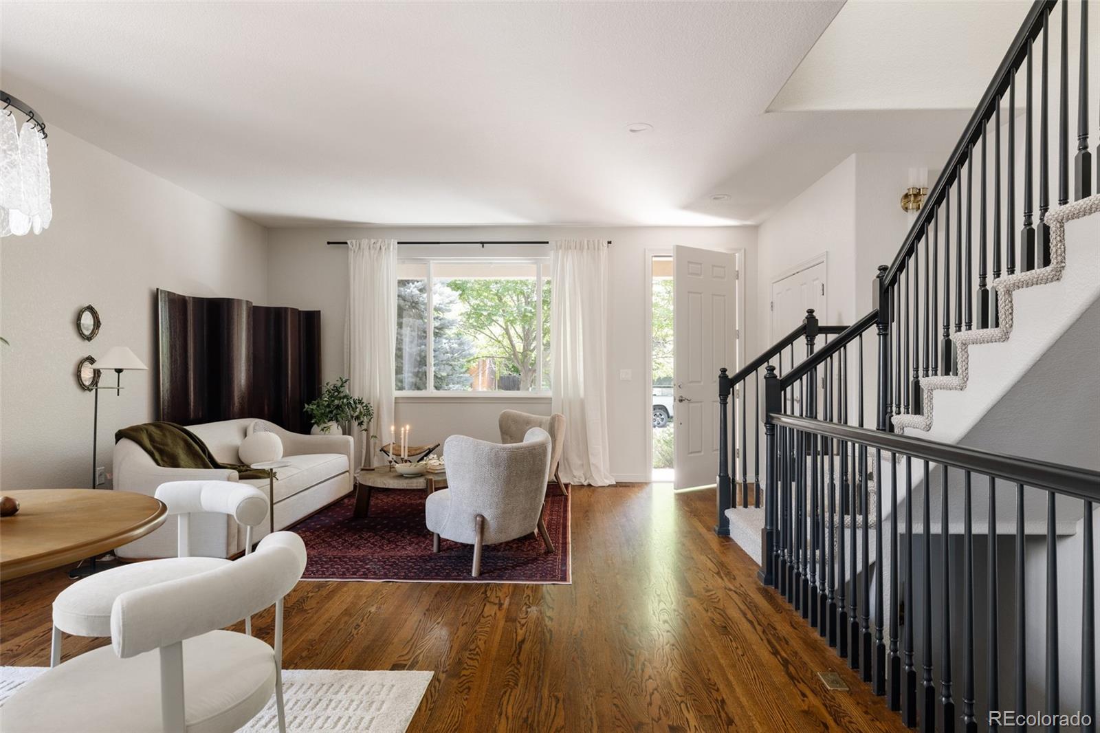 MLS Image #4 for 767  elm street,denver, Colorado