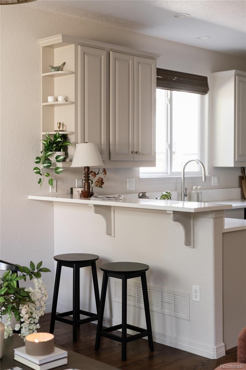 MLS Image #40 for 767  elm street,denver, Colorado