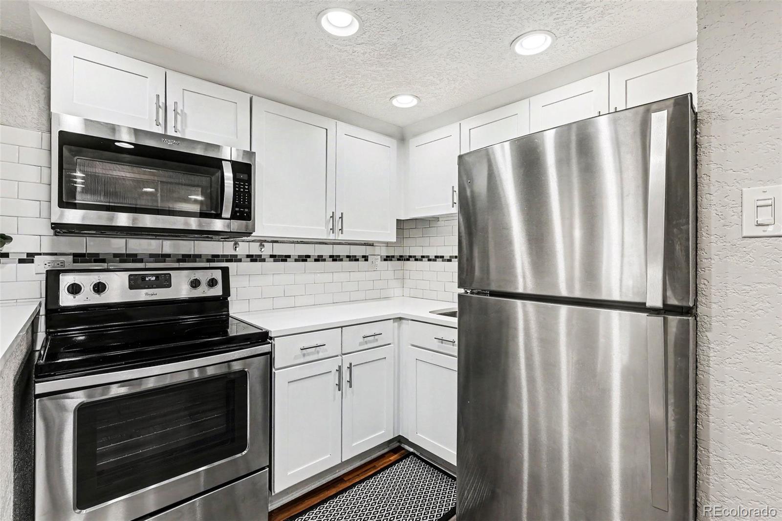 MLS Image #10 for 655 n pearl street,denver, Colorado
