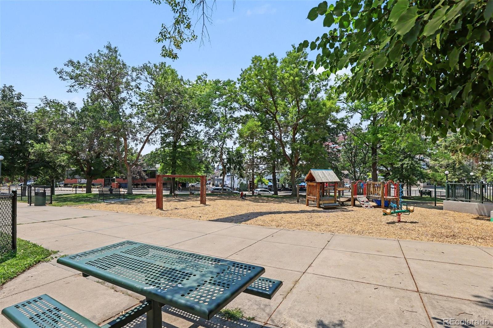 MLS Image #20 for 655 n pearl street,denver, Colorado