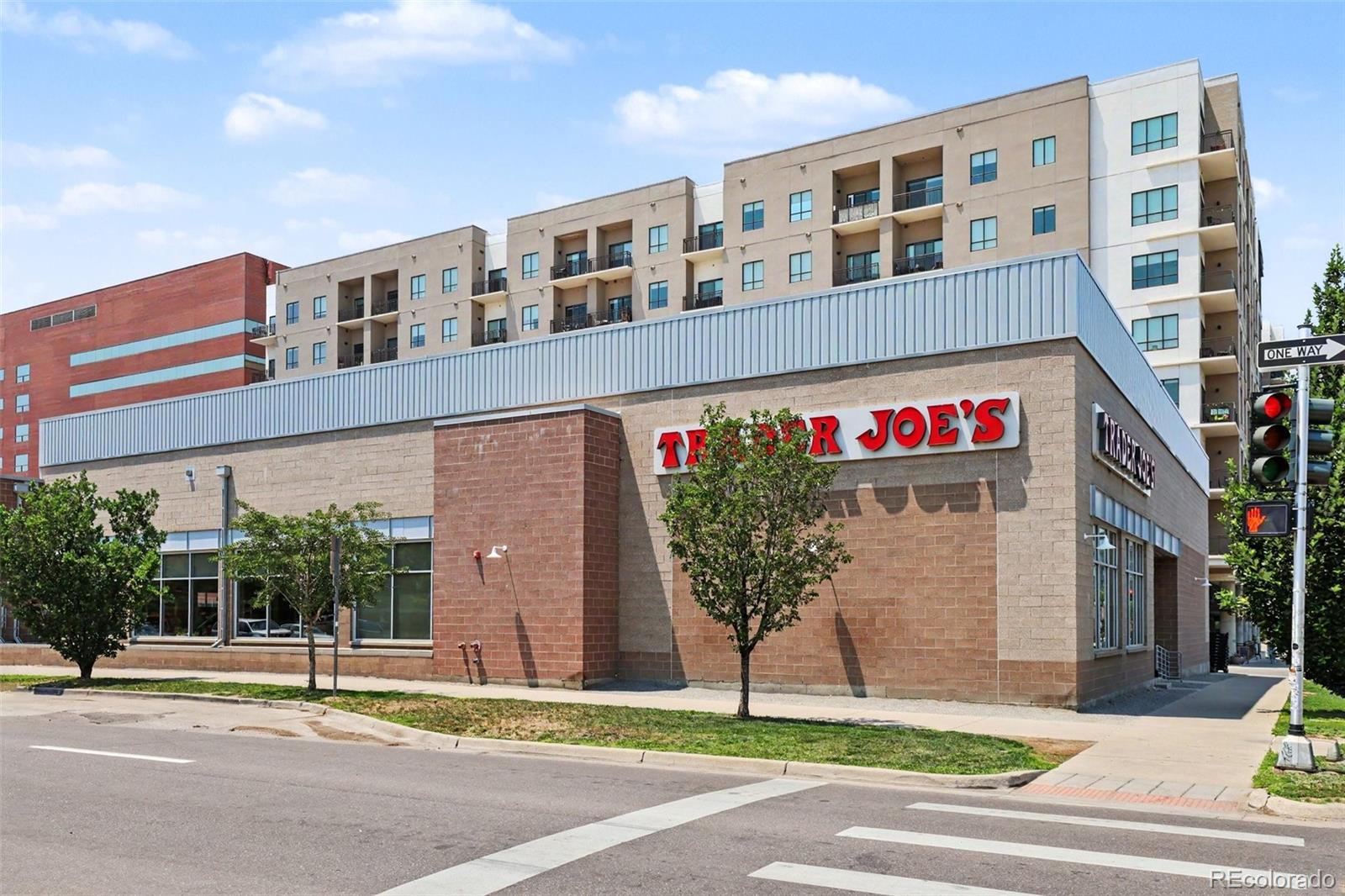MLS Image #22 for 655 n pearl street,denver, Colorado