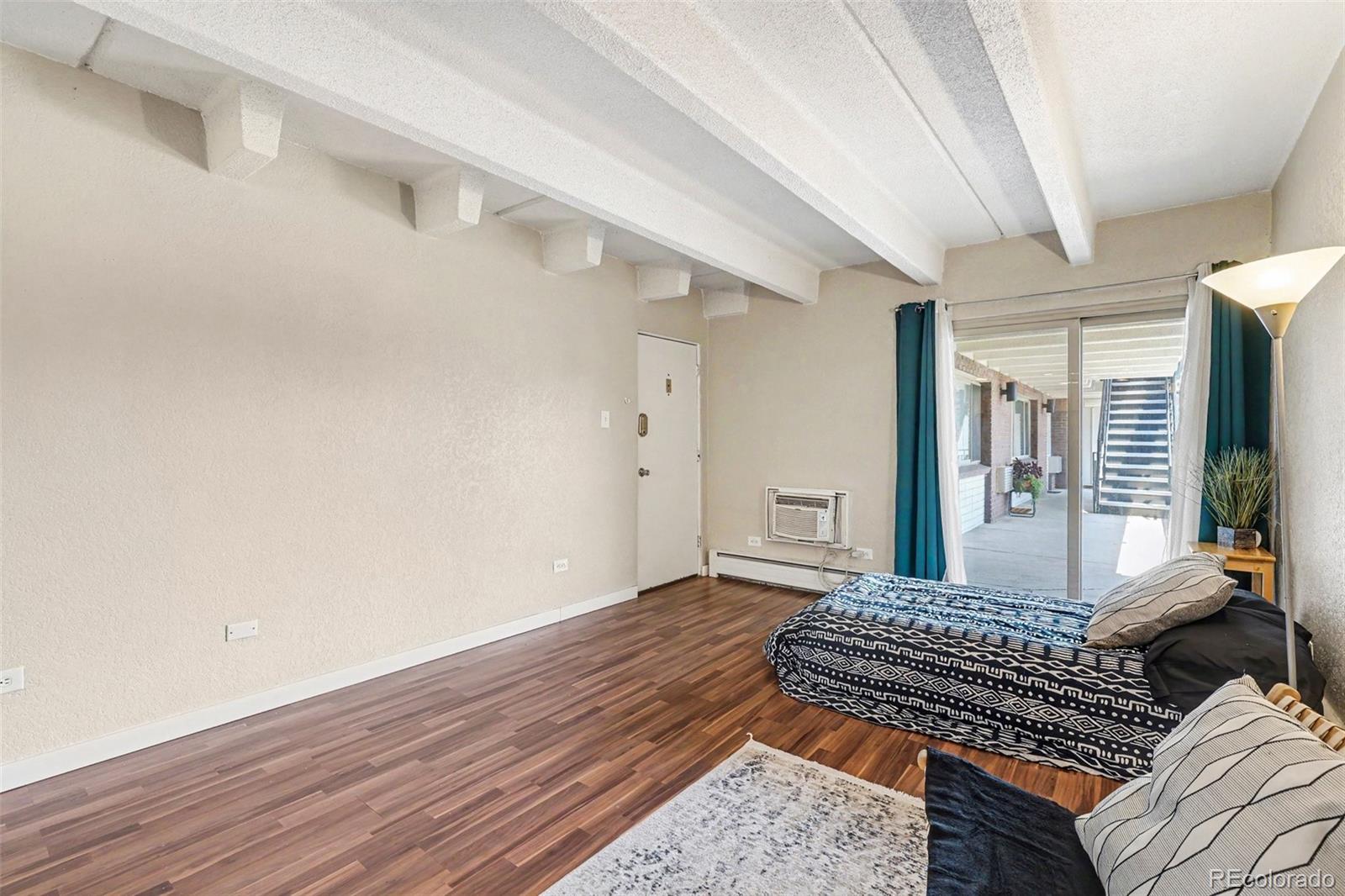 MLS Image #6 for 655 n pearl street,denver, Colorado