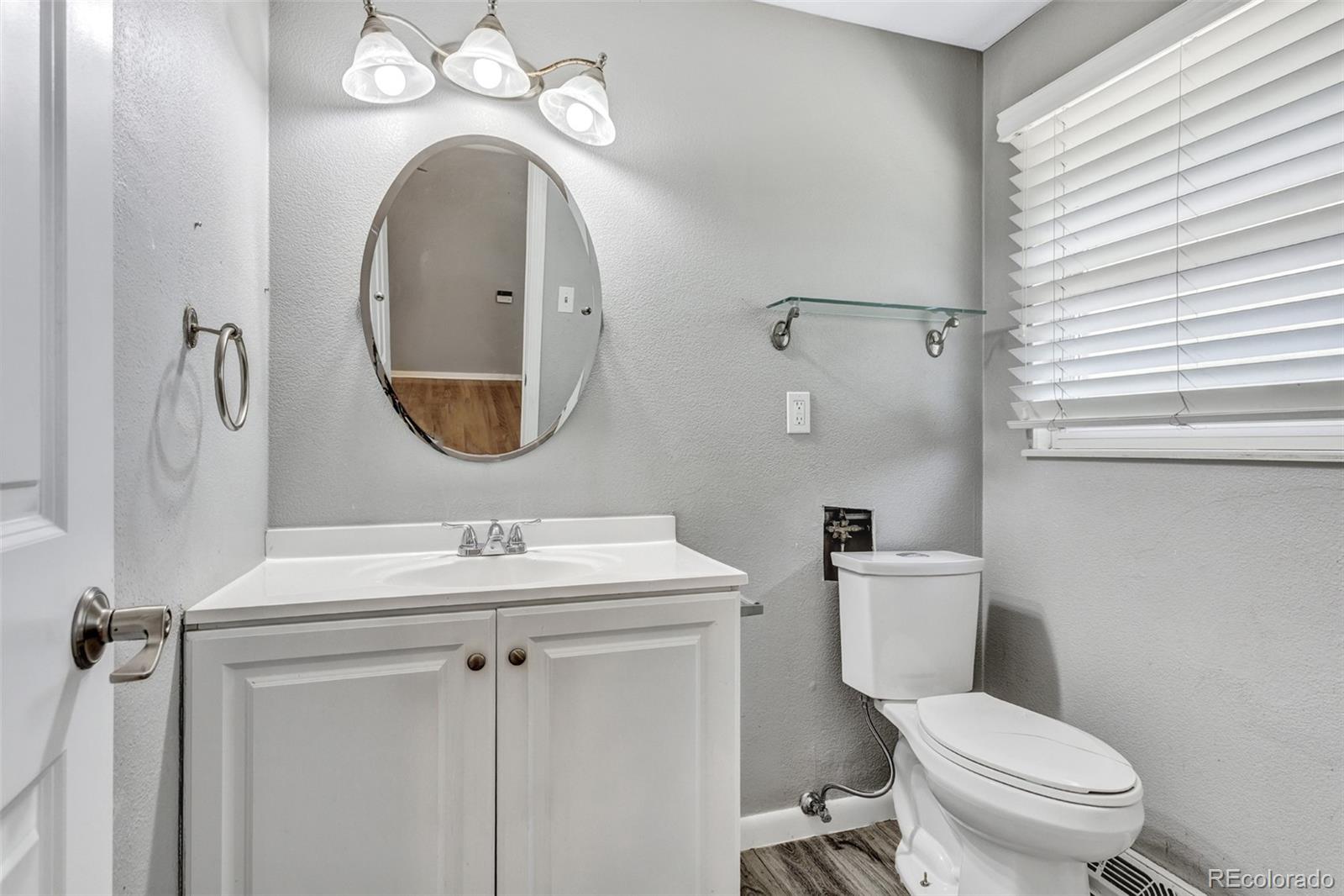 MLS Image #15 for 6460 e eastman avenue,denver, Colorado