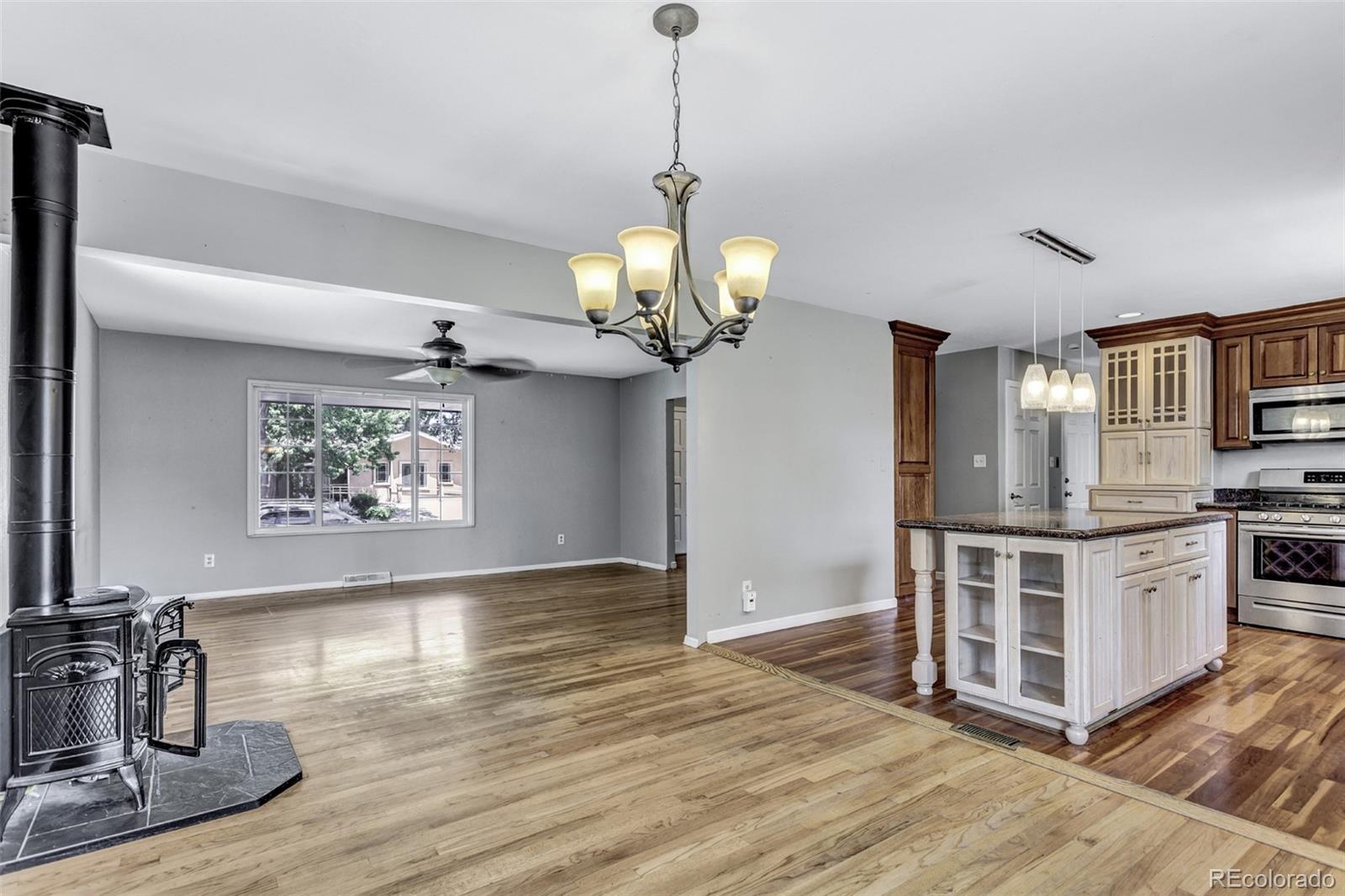 MLS Image #5 for 6460 e eastman avenue,denver, Colorado