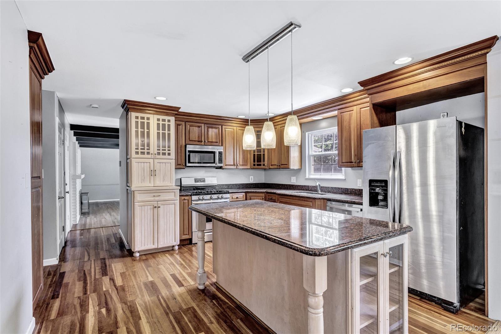 MLS Image #6 for 6460 e eastman avenue,denver, Colorado