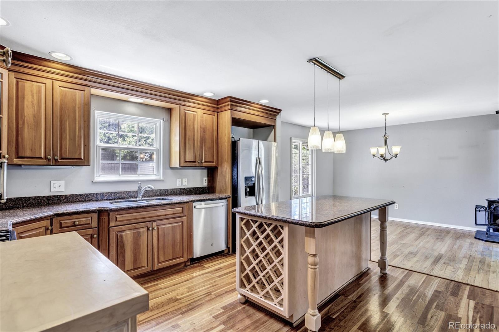 MLS Image #7 for 6460 e eastman avenue,denver, Colorado