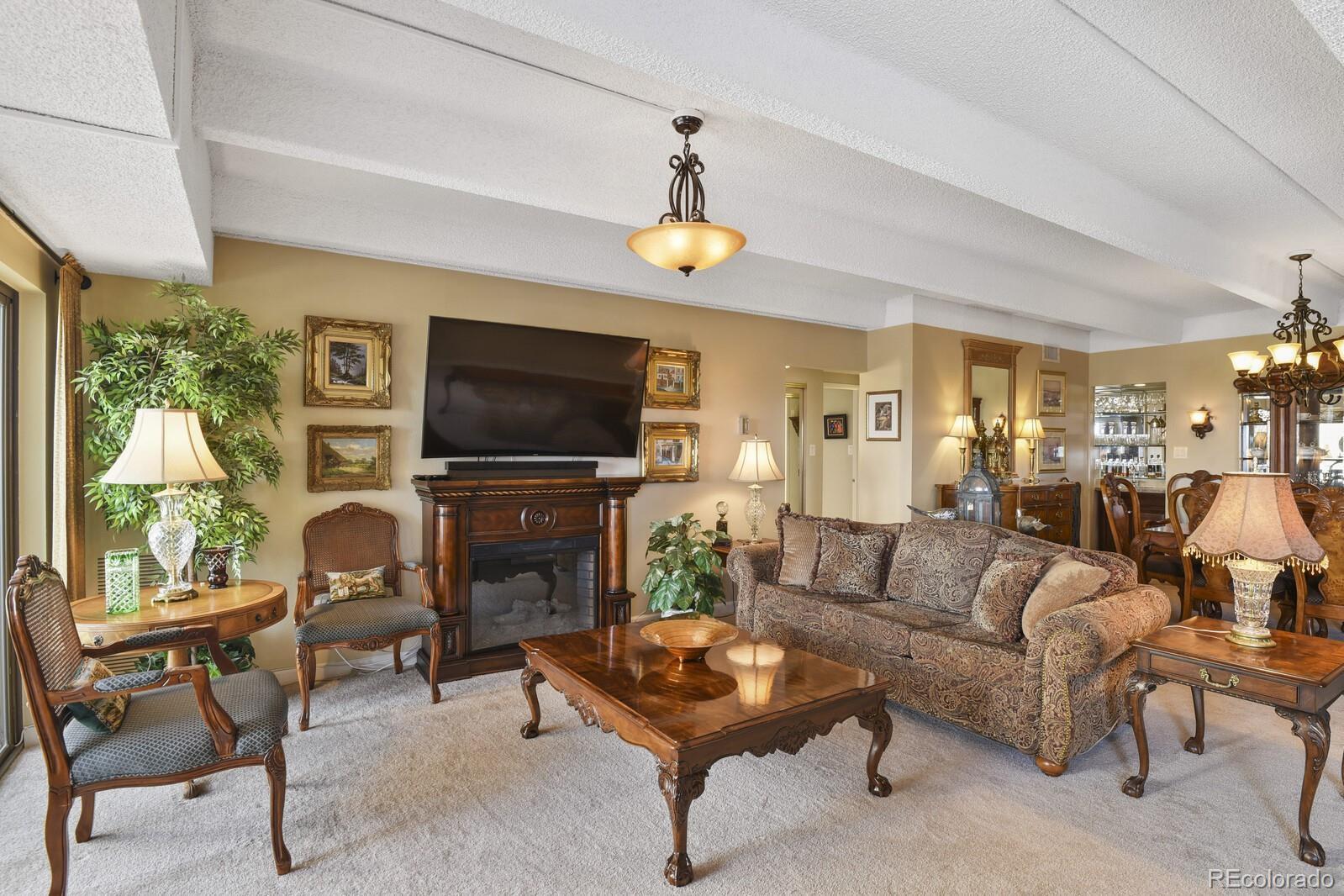 MLS Image #6 for 7877 e mississippi avenue,denver, Colorado