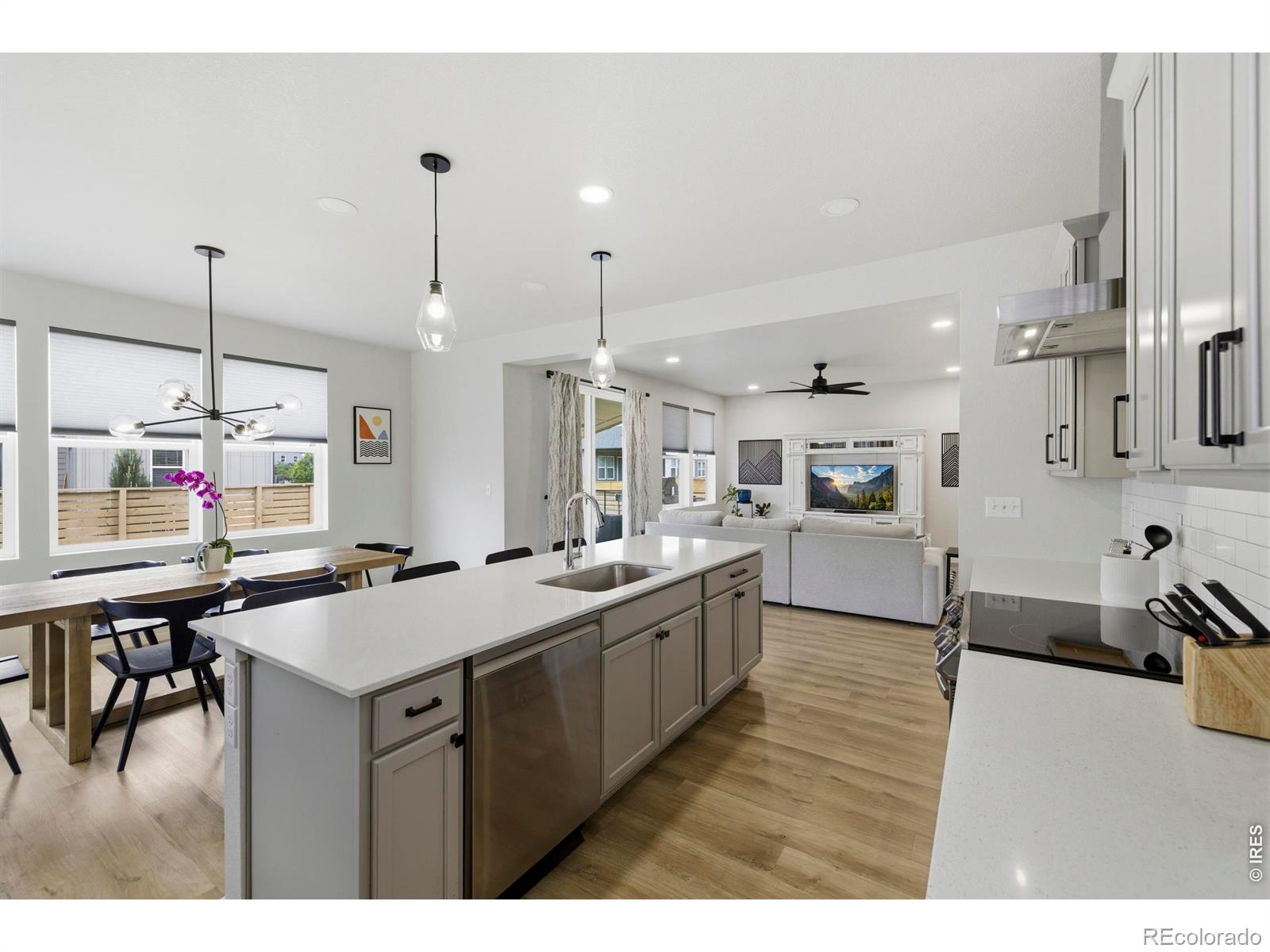 MLS Image #9 for 2933  biplane street,fort collins, Colorado