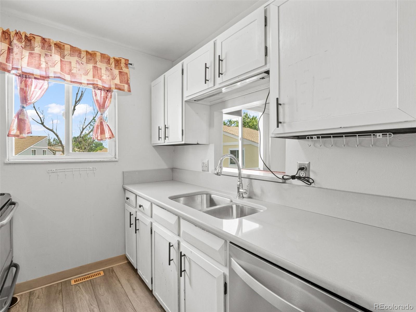 MLS Image #13 for 8765  chase drive,arvada, Colorado