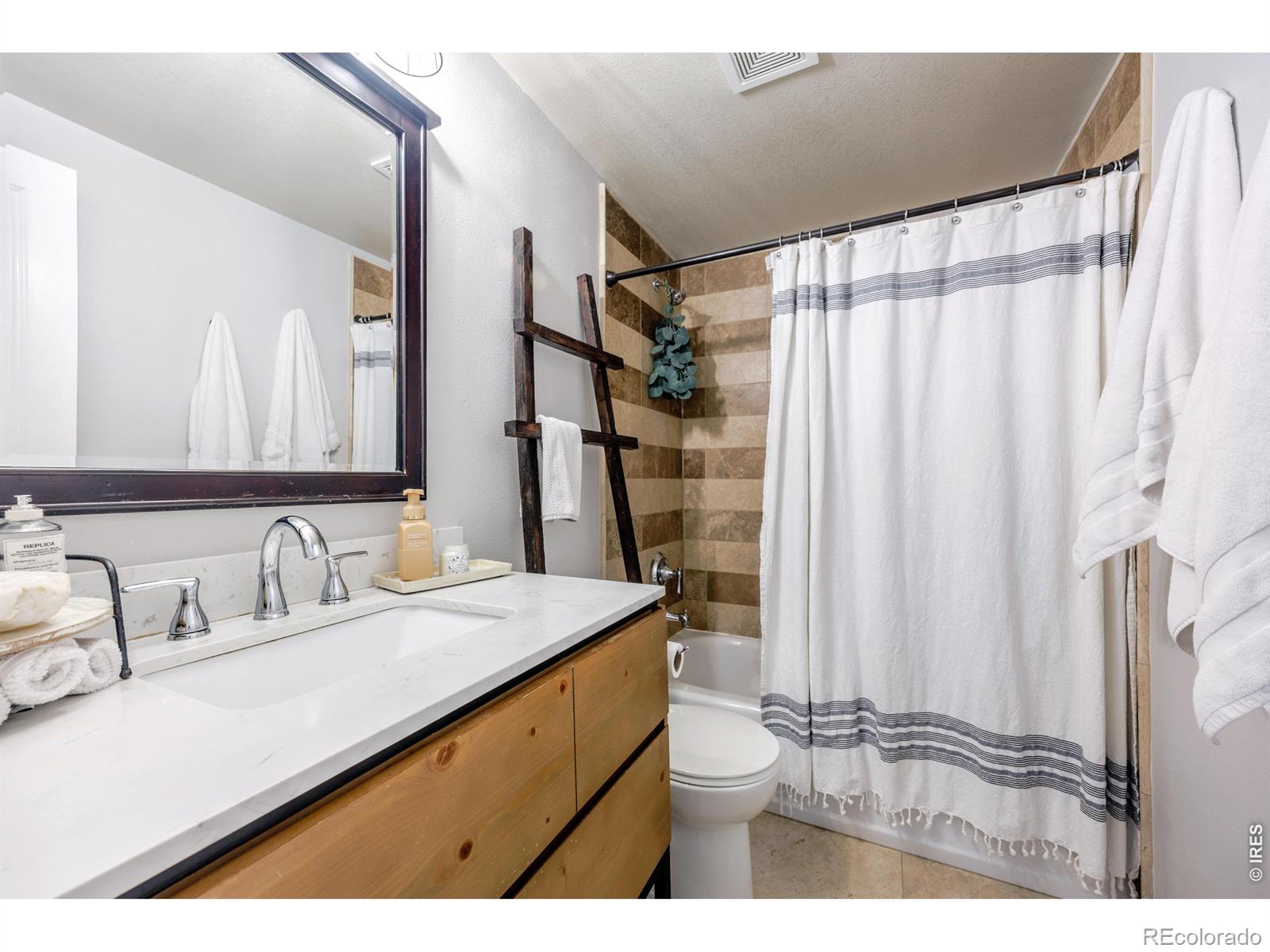 MLS Image #10 for 1332 n williams street,denver, Colorado