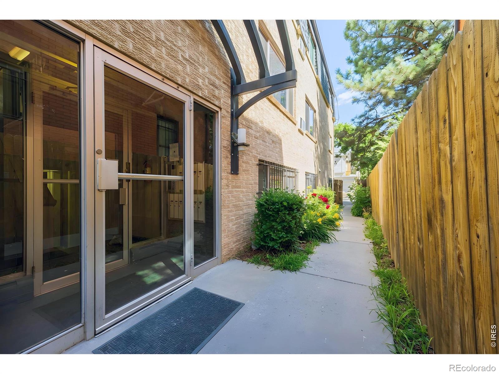 MLS Image #16 for 1332 n williams street,denver, Colorado