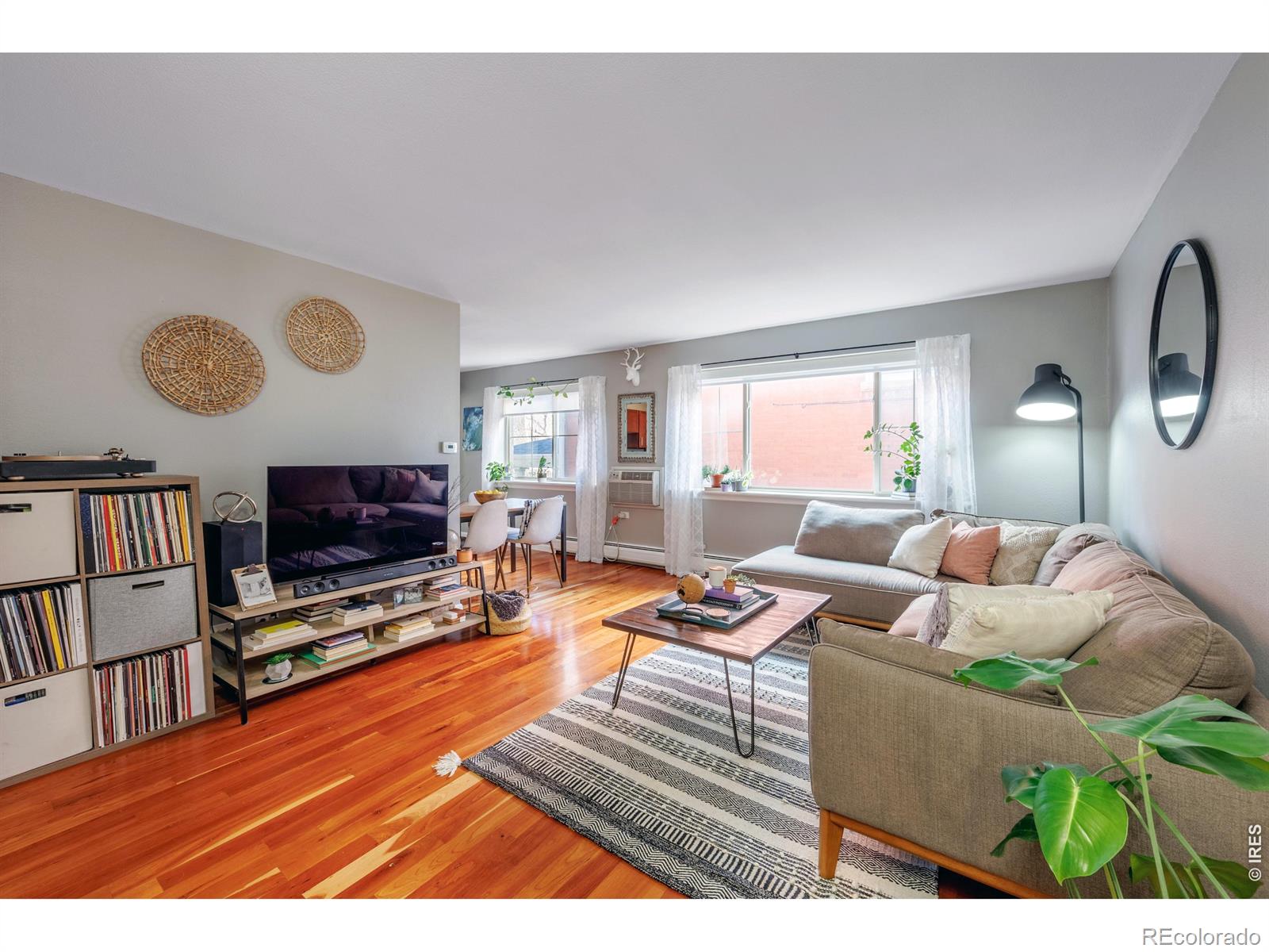 MLS Image #2 for 1332 n williams street,denver, Colorado