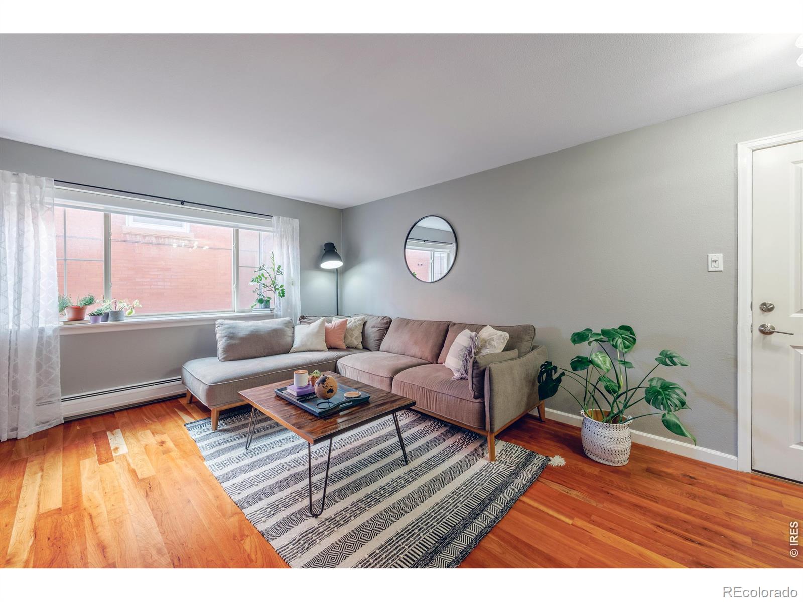 MLS Image #3 for 1332 n williams street,denver, Colorado