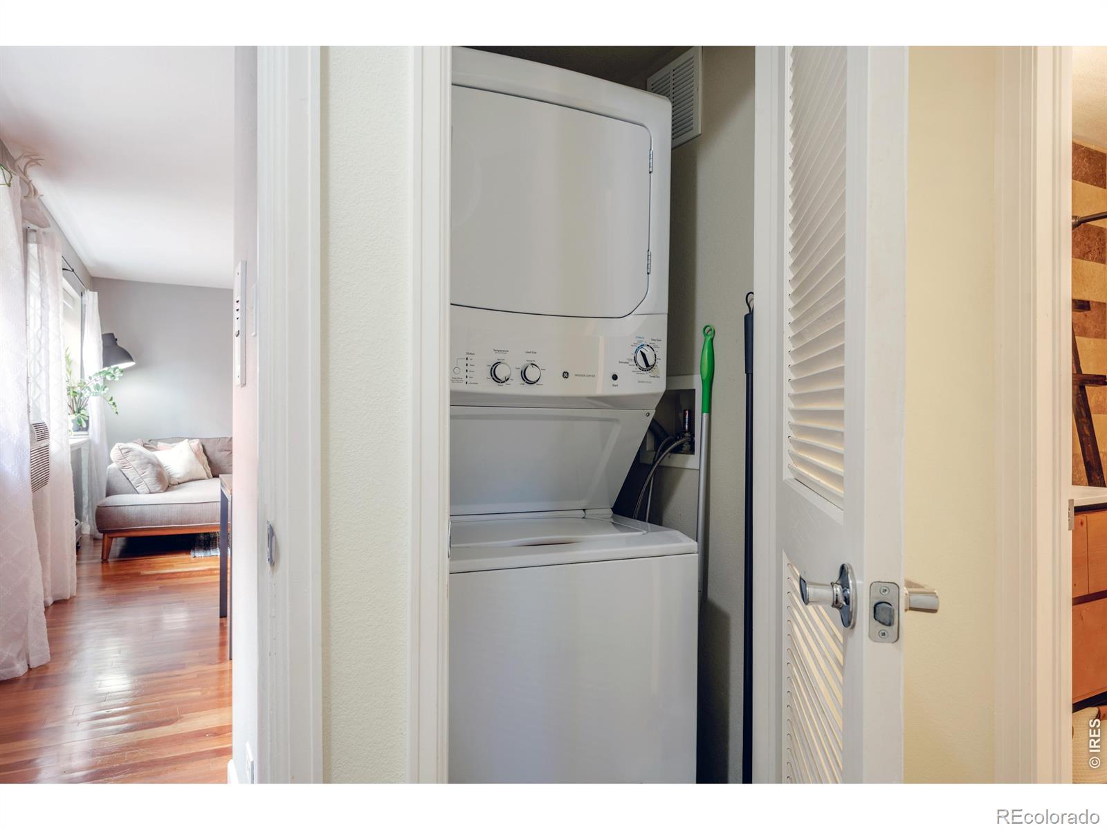MLS Image #9 for 1332 n williams street,denver, Colorado