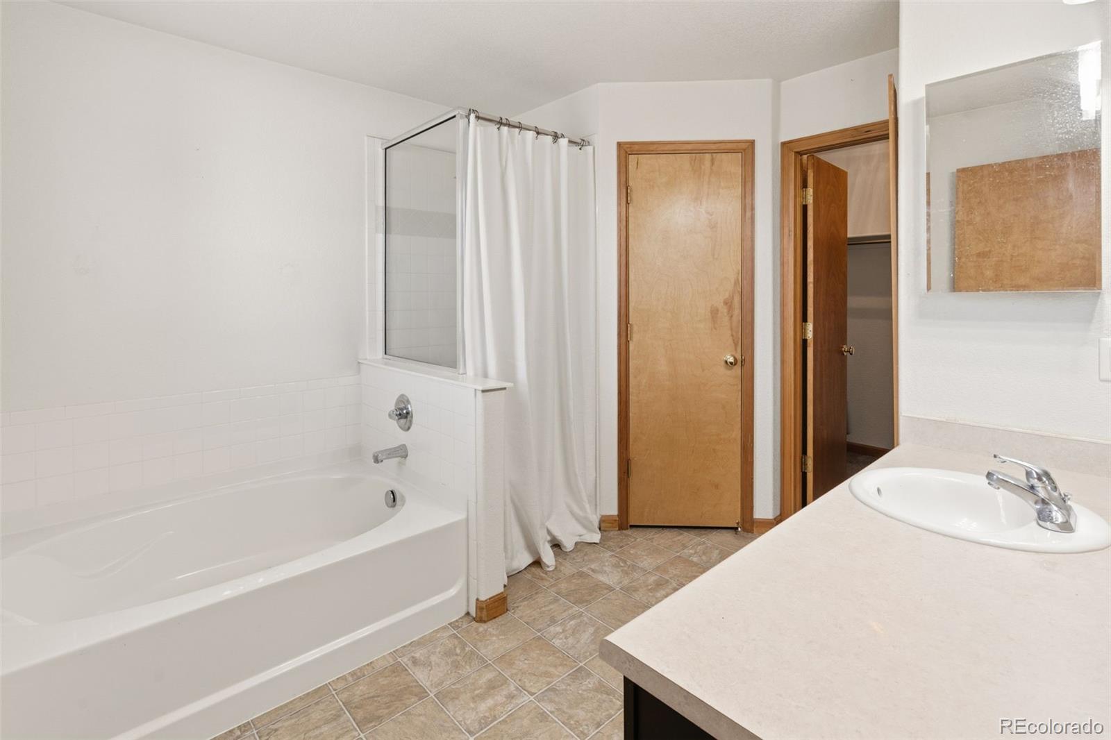 MLS Image #18 for 16620 w stroilway street,hudson, Colorado